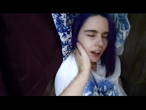 ❤️ Dolapta ablamı buldum ve boşalmasına yardım etti ☑ Porno bizde ﹏